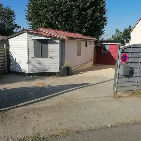 Apartment La Cabane. Magne (Deux-Sevres)